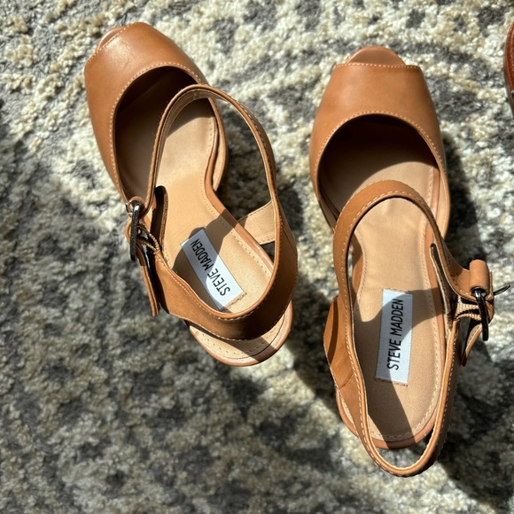 Steve Madden “Jillyy” Tan Leather Platform Peep Toe Heels NWOB Gorgeous! - Picture 11 of 16